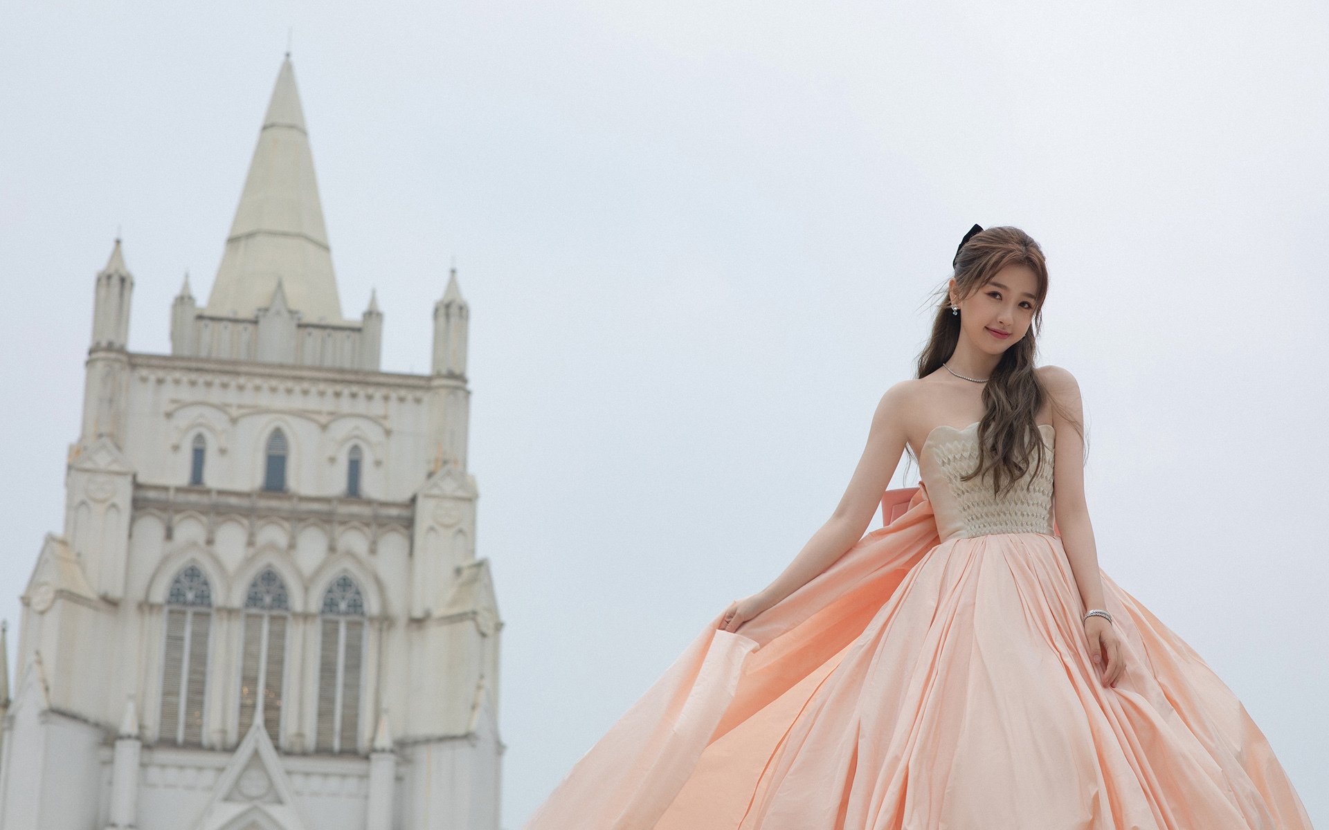 乔治·巴尔:凭借强大的比赛经验,他在全黑队中场稳住了球队的节奏